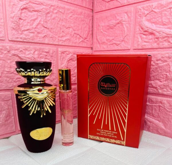 Perfume Sakeena de Lattafa.