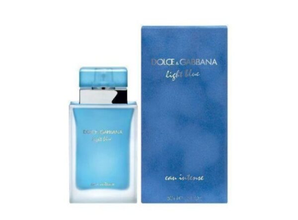 Perfume Light Blue Eau Intense de Dolce & Gabbana.